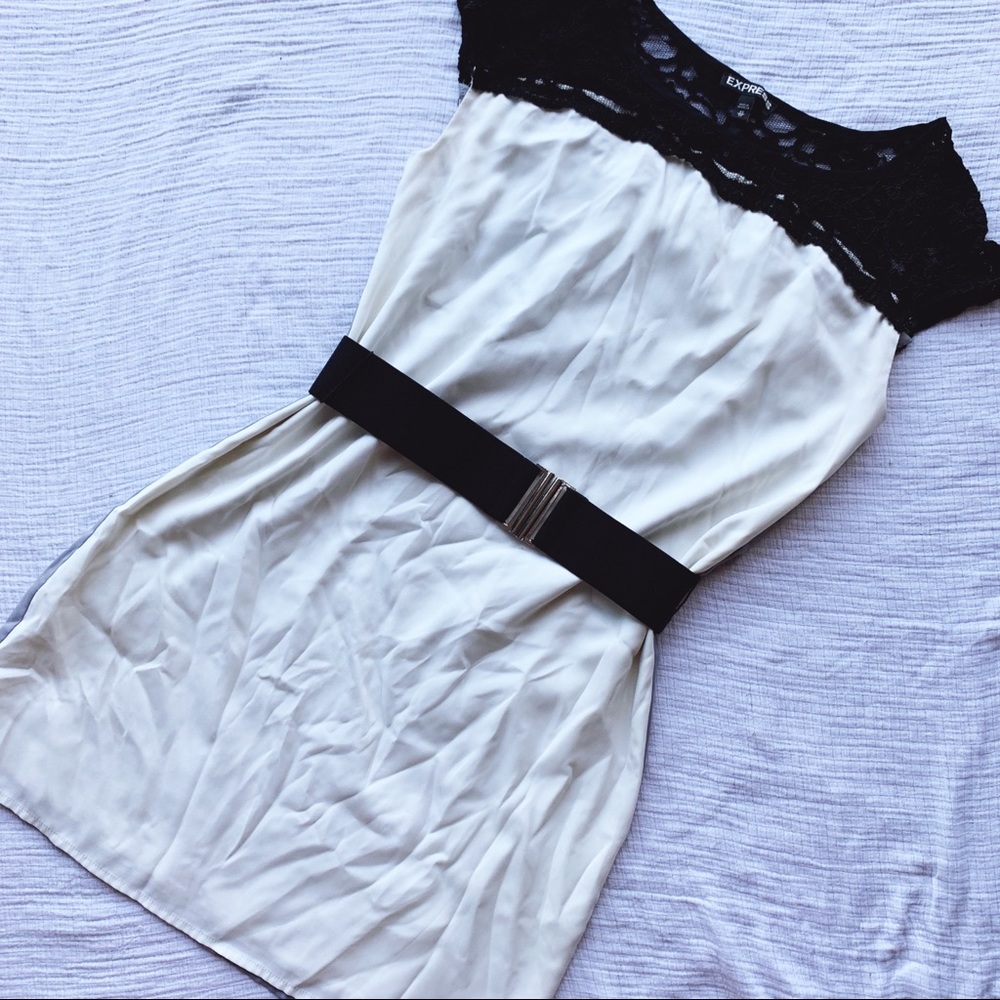 White and black Express dress SZ xs